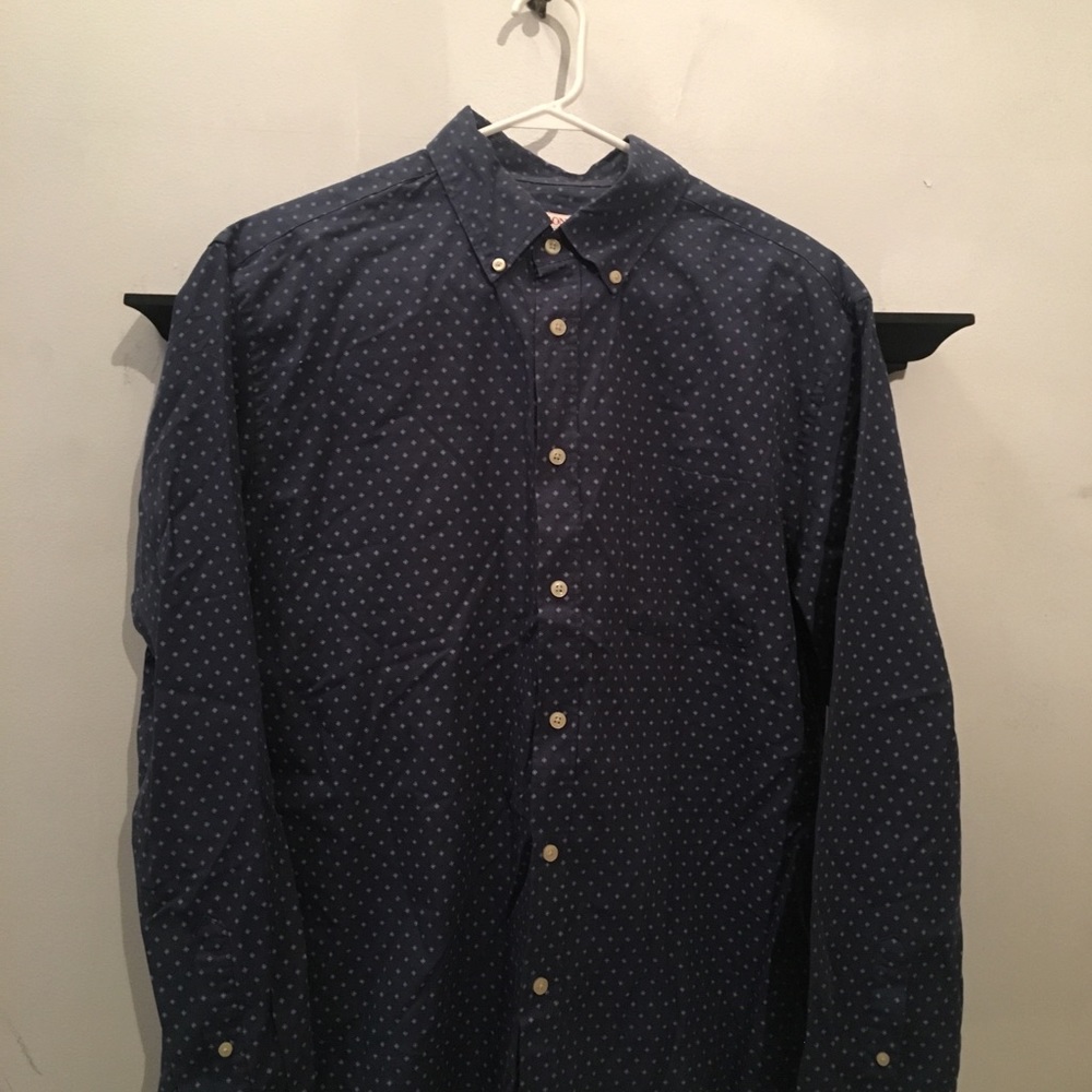 Button down - Picture 2 of 2